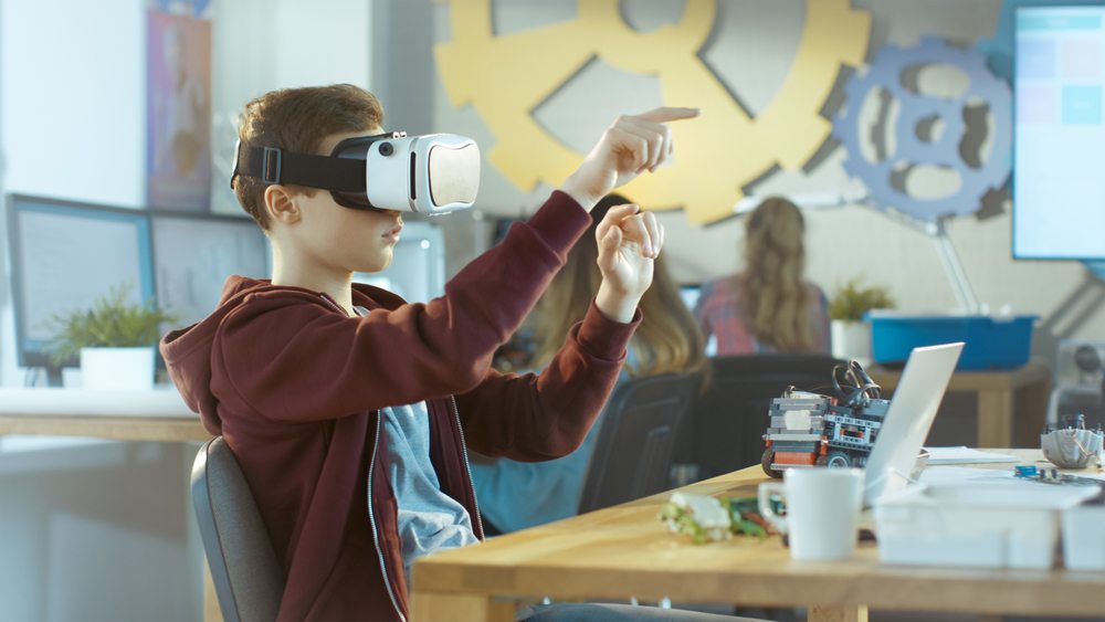 Pros and Cons of VR, AR as Teaching Tools