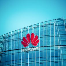 Not for the first time, Huawei has been caught lying to their customers about the abilities of their smartphones. | Image By Veja | Shutterstock 