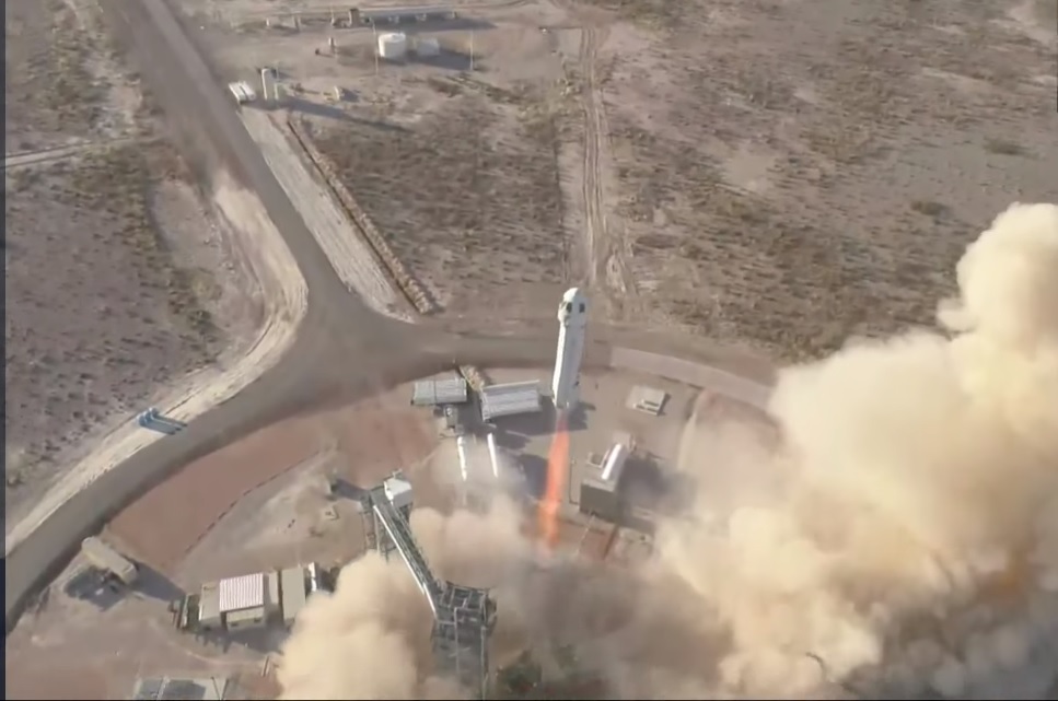 Blue Origin's reusable rocket New Shepard during yesterday's launch | Blue Origin